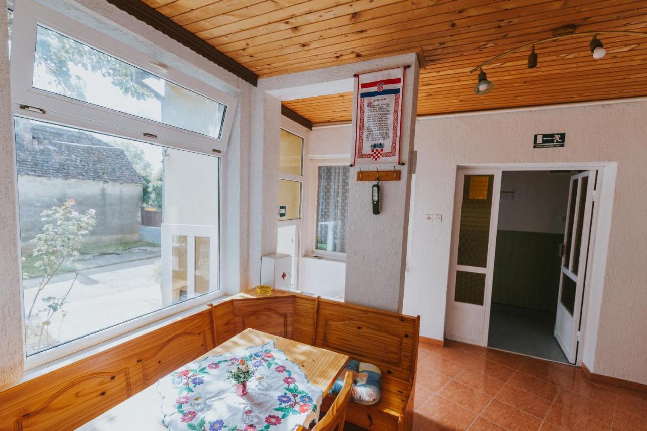 Apartman Marta I Soba Maja Gradiste Bagian luar foto