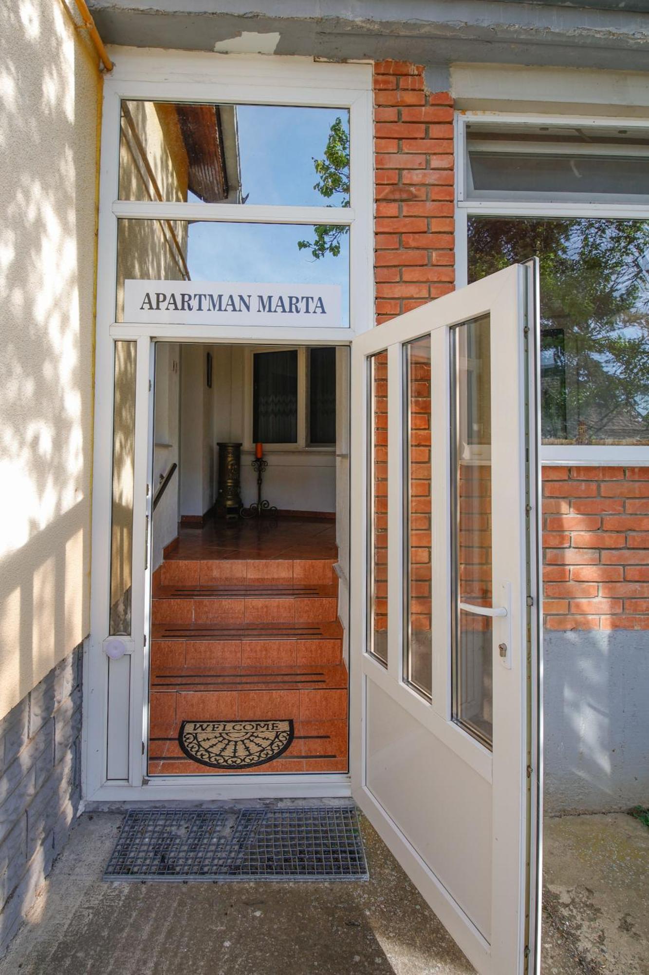 Apartman Marta I Soba Maja Gradiste Bagian luar foto