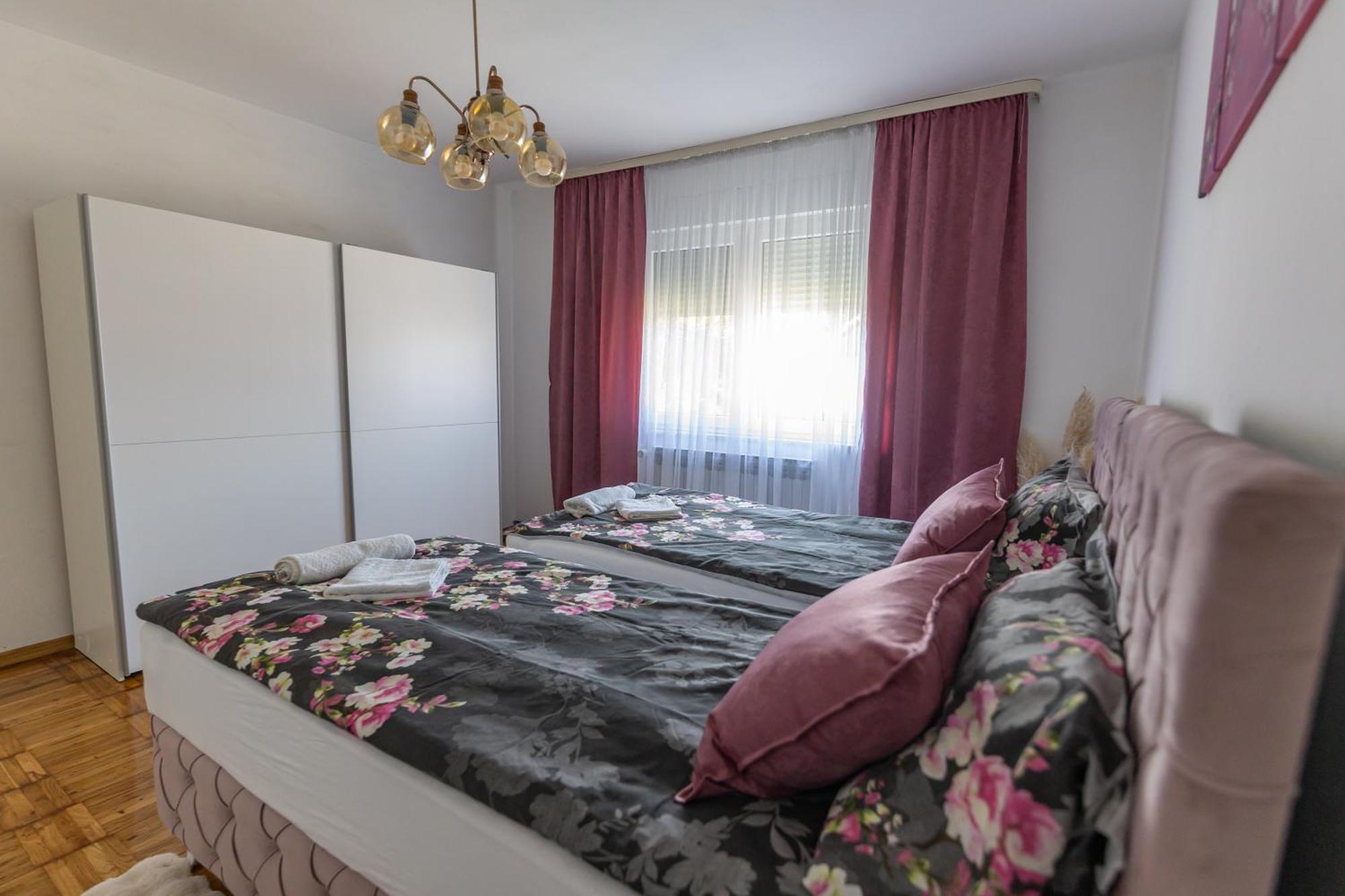 Apartman Marta I Soba Maja Gradiste Bagian luar foto