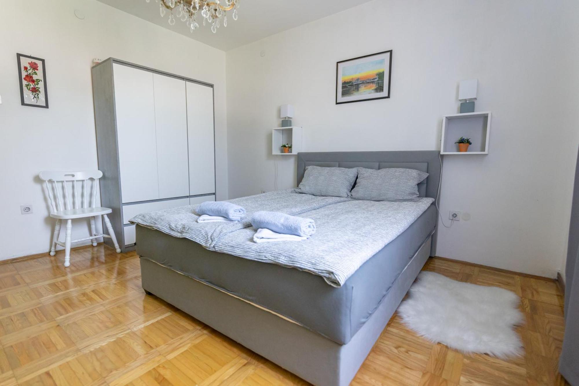 Apartman Marta I Soba Maja Gradiste Bagian luar foto